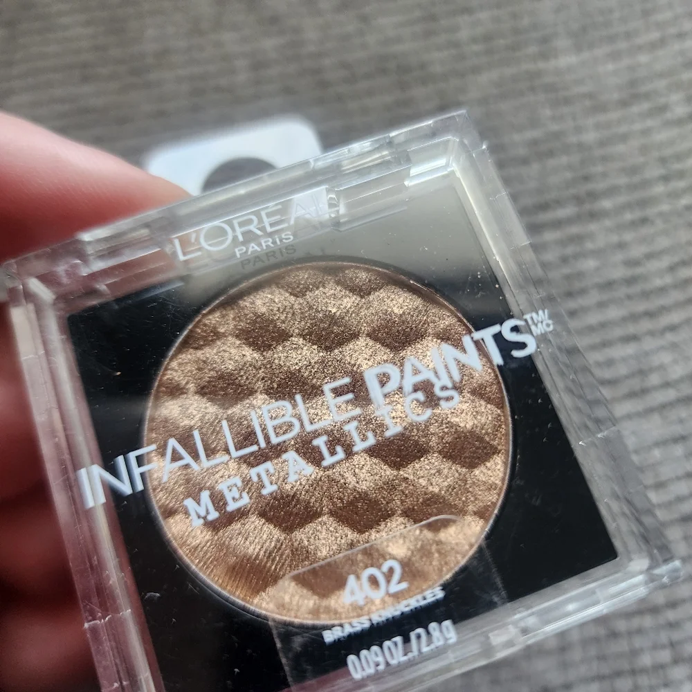 Metallic Eyeshadow
